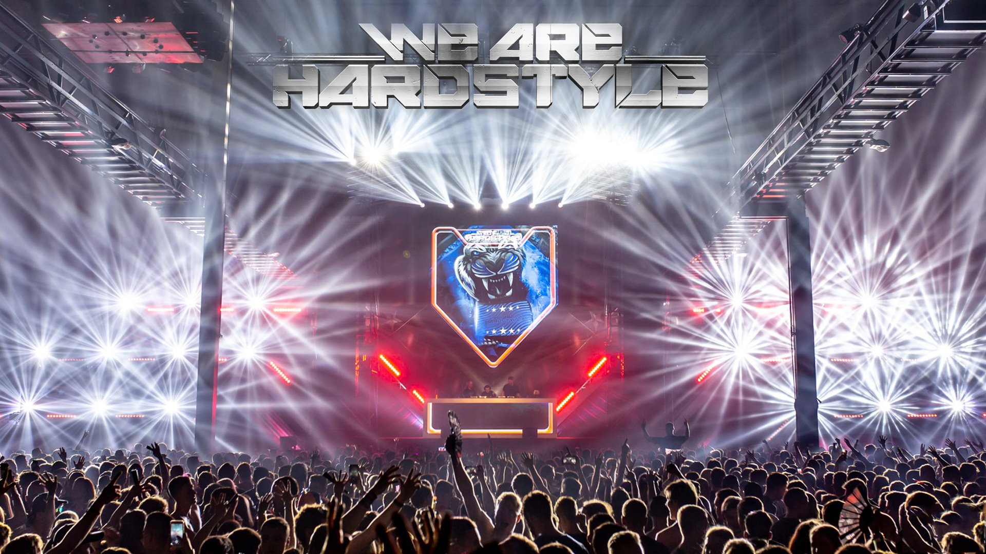 Montagem vozes profundas hardstyle